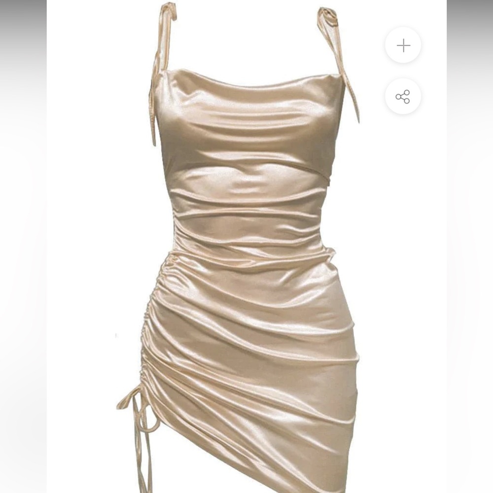 SALE NWT Leau Bodycon Dress
